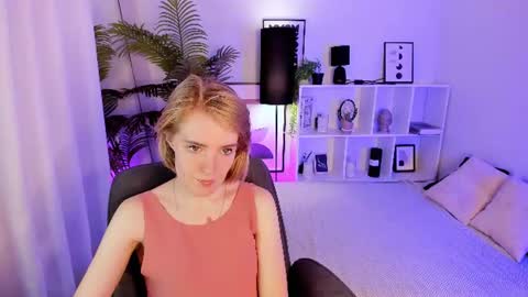 Snapshot of irmaronn chatting on 07-19-26, 08:29 Irma online show from 07-19-26, 08:29