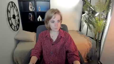 Snapshot of irmaronn chatting on 07-22-26, 08:17 Irma online show from 07-22-26, 08:17