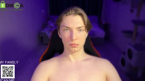 Snapshot of iron__chapman chatting on 12-12-24, 09:48 Iron online show from 12-12-24, 09:48