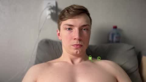 Snapshot of iron__chapman chatting on 03-09-25, 10:08 Iron online show from 03-09-25, 10:08