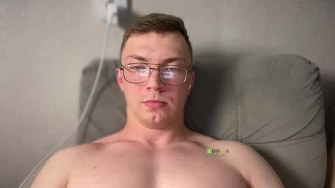 Snapshot of iron__chapman chatting on 10-17-25, 09:28 Iron online show from 10-17-25, 09:28