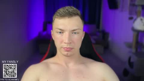 Snapshot of iron__chapman chatting on 10-22-25, 09:14 Iron online show from 10-22-25, 09:14