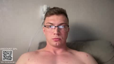 Snapshot of iron__chapman chatting on 11-30-25, 09:08 Iron online show from 11-30-25, 09:08