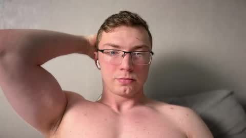 Snapshot of iron__chapman chatting on 12-21-25, 09:00 Iron online show from 12-21-25, 09:00