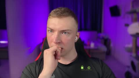 Snapshot of iron__chapman chatting on 02-15-26, 08:38 Iron online show from 02-15-26, 08:38