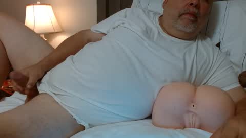 Snapshot of ironeagle333 chatting on 09-27-25, 02:27 ironeagle333 online show from 09-27-25, 02:27