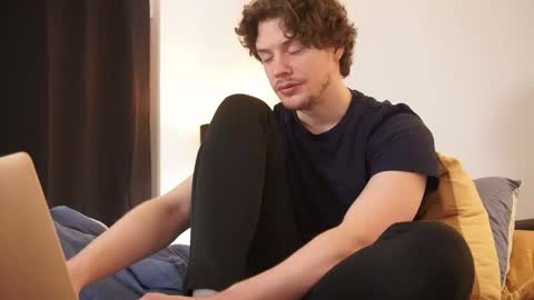 Snapshot of ironthud chatting on 01-16-26, 10:14 Sam online show from 01-16-26, 10:14