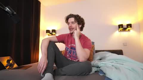 Snapshot of ironthud chatting on 01-19-26, 03:27 Sam online show from 01-19-26, 03:27