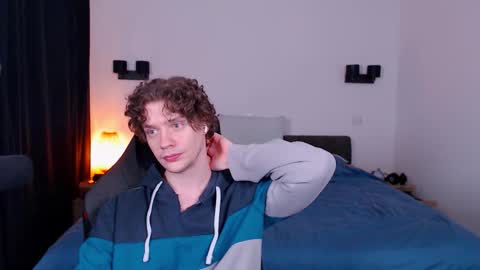 Snapshot of ironthud chatting on 02-09-26, 08:24 Sam online show from 02-09-26, 08:24