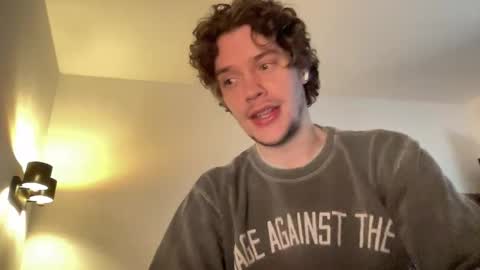 Snapshot of ironthud chatting on 02-15-26, 09:33 Sam online show from 02-15-26, 09:33