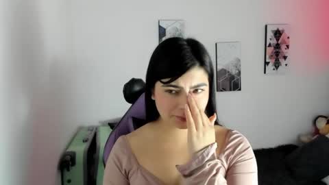 isabella online show from 04-16-26, 08:42