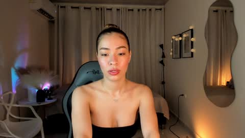 Snapshot of isa_____ chatting on 01-29-25, 11:04 isa_____ online show from 01-29-25, 11:04