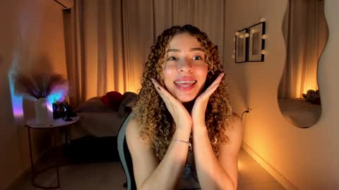 Snapshot of isa_____ chatting on 02-04-25, 12:19 isa_____ online show from 02-04-25, 12:19