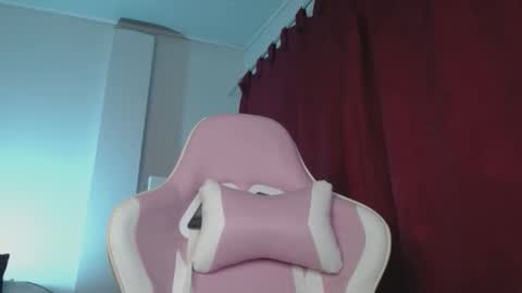 Isabella  online show from 09-28-25, 09:58