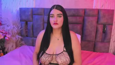 Snapshot of isa_gonzalez chatting on 07-19-26, 07:39 Isa Gonzalez online show from 07-19-26, 07:39