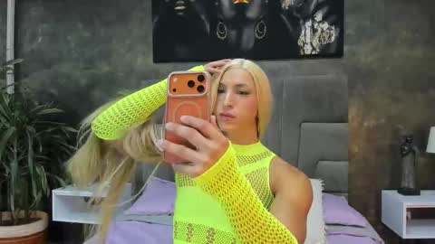 Isa Lancaster online show from 03-18-26, 08:01