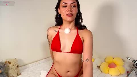 Isabella Laurentt  online show from 06-13-26, 01:58