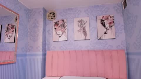    online show from 01-12-25, 01:21