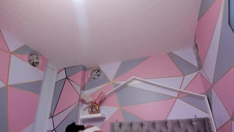    online show from 02-11-25, 02:35