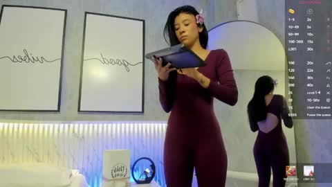    online show from 06-03-26, 11:02