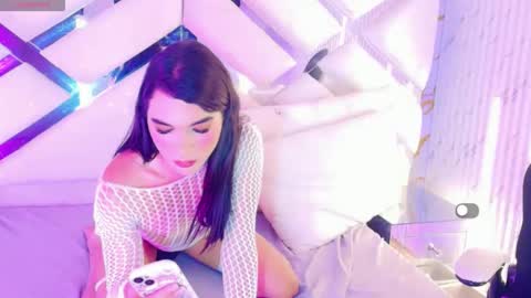 Snapshot of isa_villa chatting on 05-12-26, 05:15 isa online show from 05-12-26, 05:15