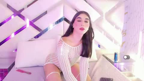Snapshot of isa_villa chatting on 05-13-26, 03:37 isa online show from 05-13-26, 03:37