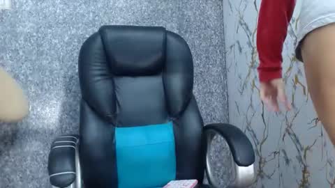 isa_x18 online show from 07-19-26, 02:04
