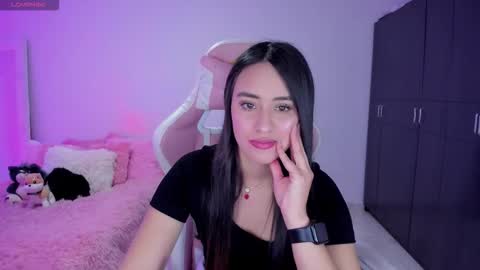 Snapshot of isaa_diamond chatting on 12-15-25, 04:11 isaa_diamond online show from 12-15-25, 04:11