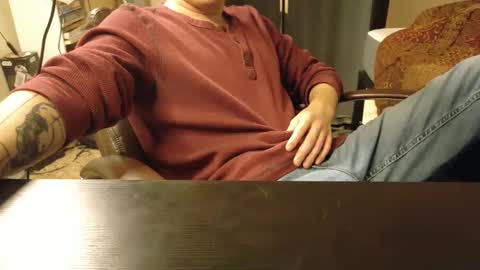 Snapshot of isaac_sheffield chatting on 12-08-24, 12:07 isaac online show from 12-08-24, 12:07