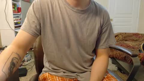 Snapshot of isaac_sheffield chatting on 12-15-24, 09:13 isaac online show from 12-15-24, 09:13