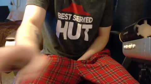 Snapshot of isaac_sheffield chatting on 01-01-25, 05:33 isaac online show from 01-01-25, 05:33