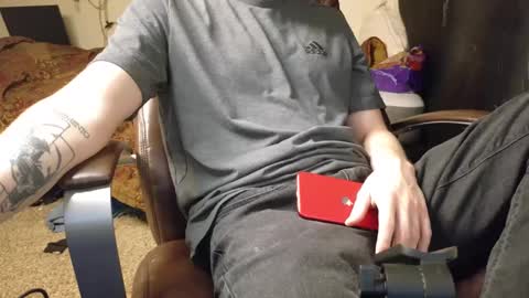 Snapshot of isaac_sheffield chatting on 01-10-25, 11:18 isaac online show from 01-10-25, 11:18