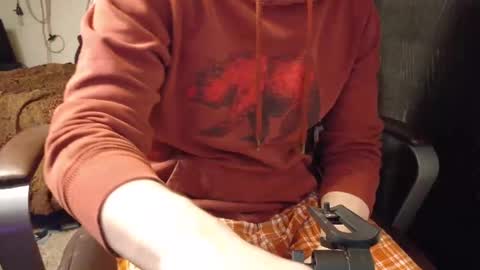 Snapshot of isaac_sheffield chatting on 01-12-25, 02:35 isaac online show from 01-12-25, 02:35