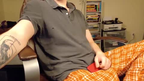Snapshot of isaac_sheffield chatting on 01-15-25, 02:02 isaac online show from 01-15-25, 02:02