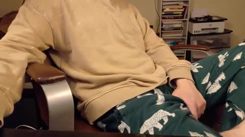 Snapshot of isaac_sheffield chatting on 01-21-25, 11:35 isaac online show from 01-21-25, 11:35