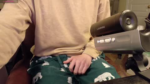 Snapshot of isaac_sheffield chatting on 01-21-25, 02:37 isaac online show from 01-21-25, 02:37
