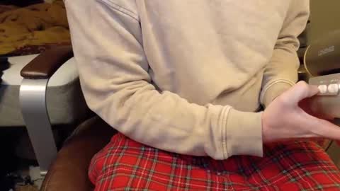 Snapshot of isaac_sheffield chatting on 01-26-25, 06:16 isaac online show from 01-26-25, 06:16