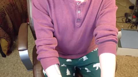 Snapshot of isaac_sheffield chatting on 02-02-25, 07:04 isaac online show from 02-02-25, 07:04