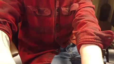 Snapshot of isaac_sheffield chatting on 02-15-25, 01:27 isaac online show from 02-15-25, 01:27