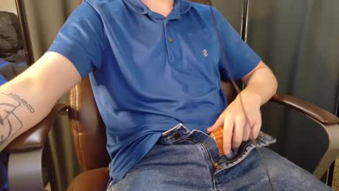 Snapshot of isaac_sheffield chatting on 09-09-25, 09:14 isaac online show from 09-09-25, 09:14