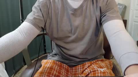 Snapshot of isaac_sheffield chatting on 10-03-25, 08:55 isaac online show from 10-03-25, 08:55