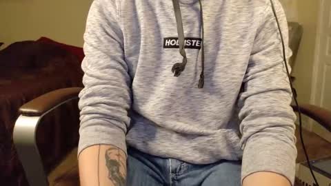 isaac online show from 10-26-25, 11:38