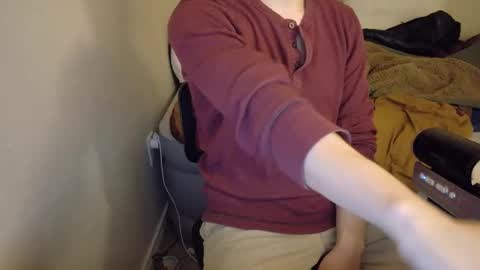 isaac online show from 12-15-25, 01:21