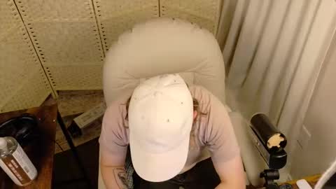isaac online show from 06-01-26, 01:40