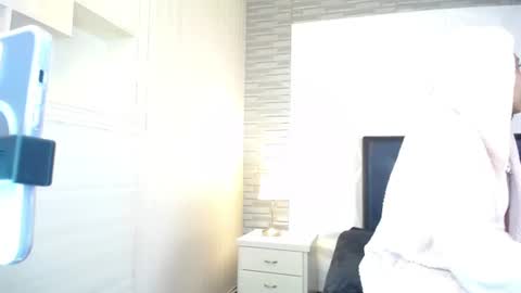isaak_salomee online show from 06-13-26, 12:03