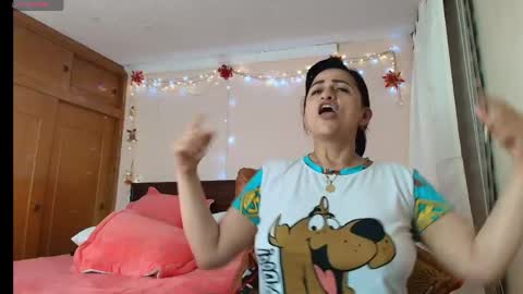 Snapshot of isabeel_sofia01 chatting on 05-17-26, 11:45 Isabeel Sofia online show from 05-17-26, 11:45