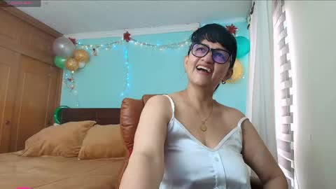 Snapshot of isabeel_sofia01 chatting on 06-05-26, 03:18 Isabeel Sofia online show from 06-05-26, 03:18