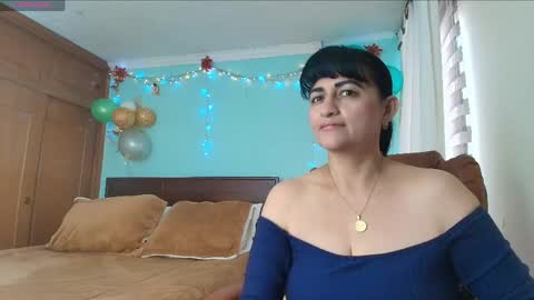 Snapshot of isabeel_sofia01 chatting on 06-06-26, 02:22 Isabeel Sofia online show from 06-06-26, 02:22