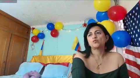 Snapshot of isabeel_sofia01 chatting on 06-24-26, 06:51 Isabeel Sofia online show from 06-24-26, 06:51