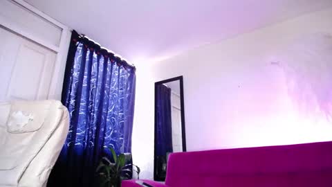 Snapshot of isabel_lopez_ chatting on 02-09-26, 06:01 isabel online show from 02-09-26, 06:01